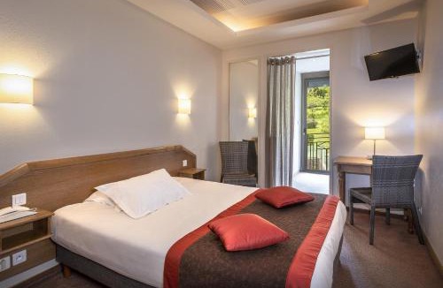 Meyrueis Hotel | Logis Hôtel Restaurant Le Mont Aigoual