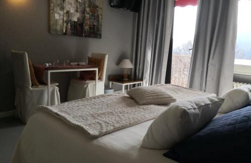 Valgorge Hotel | Logis Hôtel-Restaurant Le Tanargue