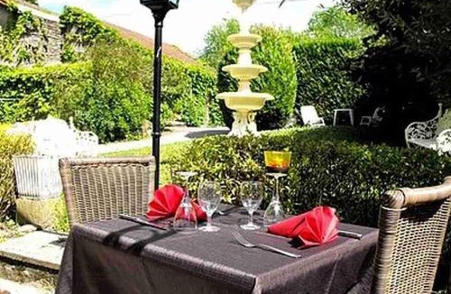 Avallon Hotel | Logis Hôtel Restaurant Les Capucins