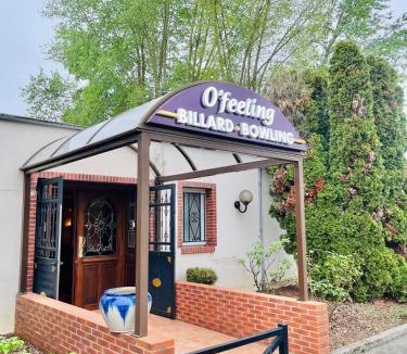 Saint-Pere-sur-Loire Hotel | Logis Hôtel Sully le Château