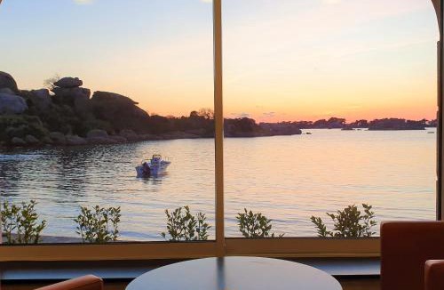 Perros-Guirec Hotel | Logis Hôtel Saint Guirec Et De La Plage