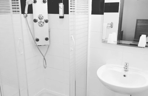 Faubourg Saint-Jacques Hotel | Logis Hôtel Saint Jacques