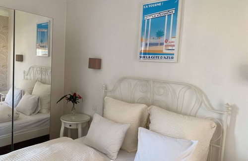 La Californie Hotel | Logis Hôtel Villa Victorine