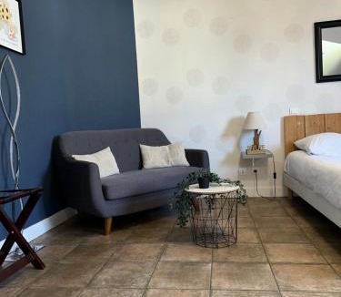 Nebouzat Hotel | Logis Hôtel Volcan Sancy