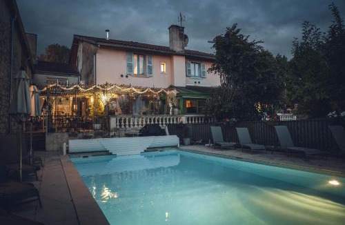 Cuiseaux Hotel | Logis Hôtel Vuillot