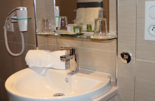 Issoudun Hotel | Logis Hôtels Restaurant Les 3 Rois