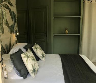 Azay-le-Rideau Hotel | Logis Hôtels Troglododo