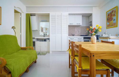 Elne Apartment | Logis Helena