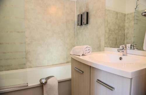 Gan Hotel | Logis Hostellerie du Neez