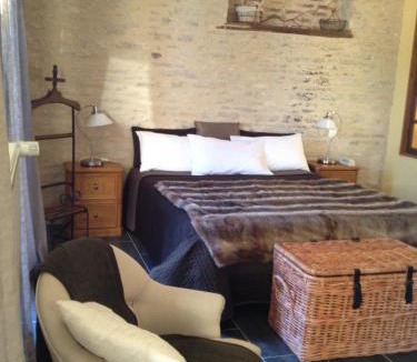 Colombey-les-deux-Eglises Hotel | Logis Hotel La Grange Du Relais