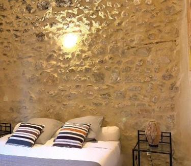 Saint-Genies-de-Malgoires Hotel | Logis Hotel Restaurant L'Esquielle