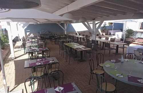 Ingwiller Hotel | Logis Hotel Aux Comtes De Hanau