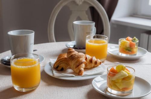 Embrun Hotel | Logis - Hotel De La Mairie