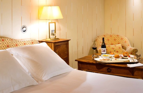 Corps Hotel | Logis Hotel De La Poste