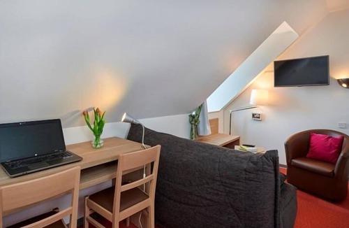 Huelgoat Hotel | Logis Hotel Du Lac