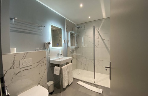 Pont-a-Mousson Hotel | LOGIS HOTEL DU PARC