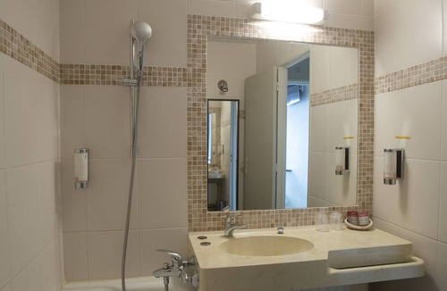 Angouleme Hotel | Logis Hotel Epi d'Or