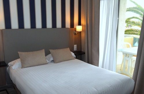 Le Grand Large Hotel | Logis Hotel et Restaurant Le Galion Canet Plage