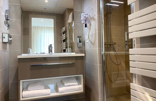 La Baule-Escoublac Hotel | Logis Hotel La Closerie
