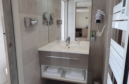 La Baule-Escoublac Hotel | Logis Hotel La Closerie