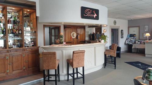 Briare Hotel | Logis Hotel Le Cerf