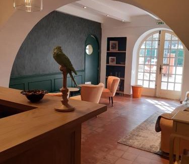 Bollene Hotel | Logis Hotel Le Chêne Vert