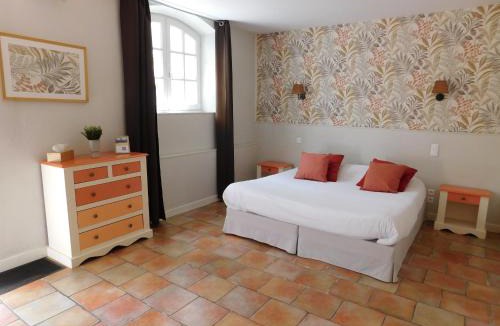 Serignac-sur-Garonne Hotel | Logis Hotel Le Prince Noir
