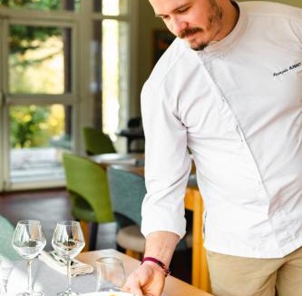 Thury-Harcourt Hotel | Logis Hotel Le Relais De La Poste Restaurant Le Fil du Temps