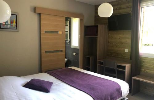 Bardouville Hotel | Logis Hotel Le Val Sarah