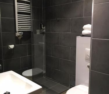 Bardouville Hotel | Logis Hotel Le Val Sarah