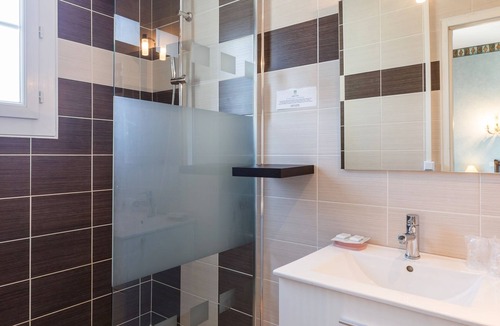 Argeles Gazost Hotel | Logis Hotel les Cimes