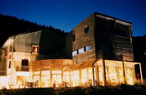 Le Menil Hotel | Logis Hotel Les Sapins