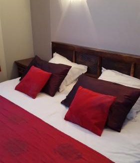 Le Menil Hotel | Logis Hotel Les Sapins