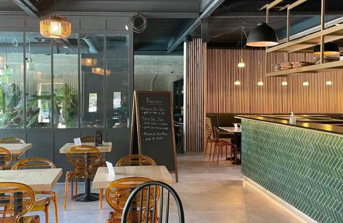 Costieres Hotel | Logis Hotel NIMOTEL