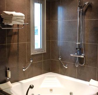 Costieres Hotel | Logis Hotel NIMOTEL