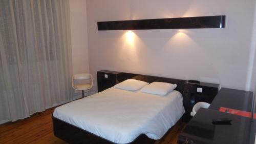 Pont-de-Salars Hotel | Logis Hotel Restaurant des Voyageurs