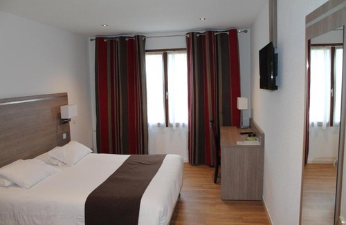 Ferrieres Hotel | Logis Hotel Restaurant de l'Abbaye