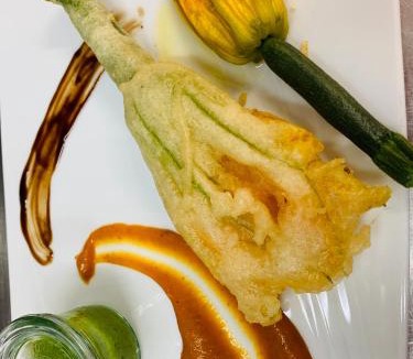 Fontvieille Hotel | Logis Hotel Restaurant Hostellerie de la Tour