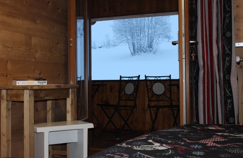 La Clusaz Hotel | Logis HOTEL Restaurant U'FREDY
