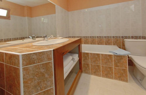 Meyrueis Hotel | Logis Hotel Restaurant Mont Aigoual