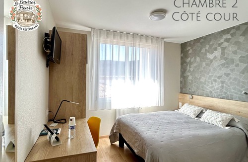 Vertou Hotel | Logis Hotel Restaurant Le Laurier Fleuri