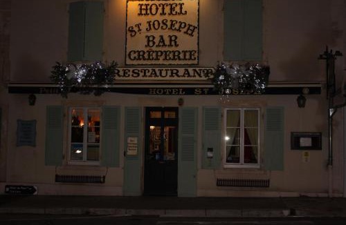 Sancoins Hotel | Logis hotel Saint-Joseph