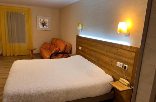 Lanarce Hotel | Logis Hotel Spa Restaurant Le Provence