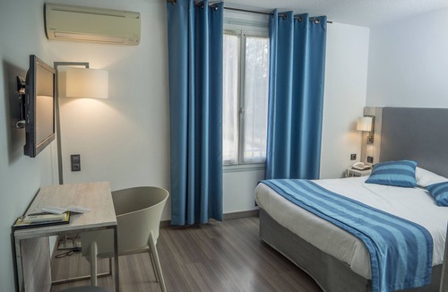 Uzes Hotel | Logis Hotel Uzes Pont du Gard