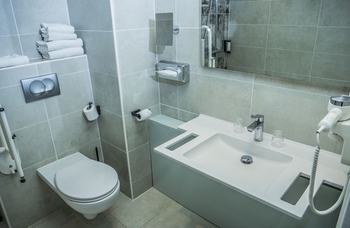 Uzes Hotel | Logis Hotel Uzes Pont du Gard