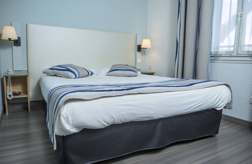 Uzes Hotel | Logis Hotel Uzes Pont du Gard