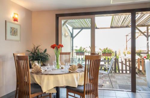 Salvagnac Hotel | Logis Hotels - Le relais des deux vallées - Hôtel et restaurant
