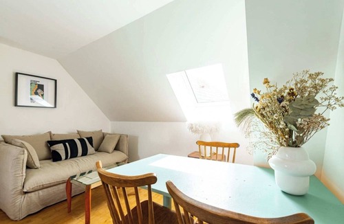 Flavigny-sur-Ozerain Apartment | Logis Joséphine