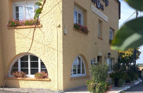 Silly-sur-Nied Hotel | Logis L'Auberge du Gros