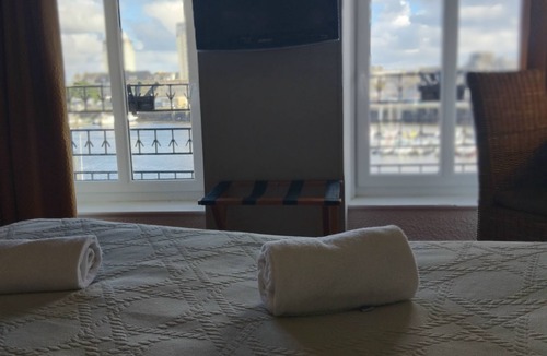 Cherbourg-en-Cotentin Hotel | LOGIS La Régence